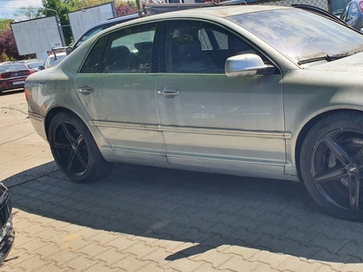 Volkswagen Phaeton 4.9 V10 TDI 313KM 2006