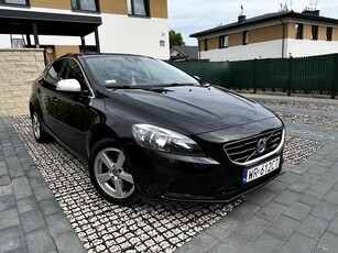 Volvo V40 II SUMMUM Nawigacja, skórzana tapicerka, ledy