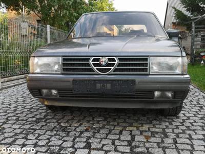 Alfa Romeo 90 2.5 L V6 Jetronic