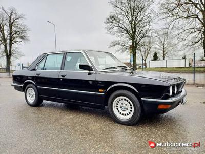 BMW 524