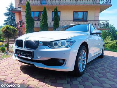 BMW Seria 3 318d Luxury Line