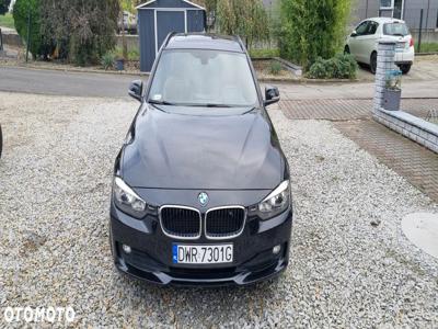 BMW Seria 3 318d Touring