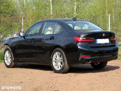 BMW Seria 3 318i Advantage sport