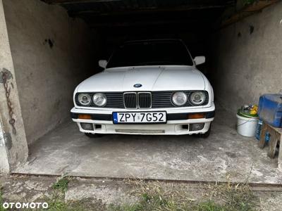 BMW Seria 3 318i Touring