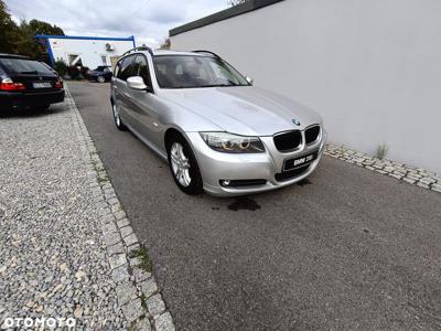 BMW Seria 3 318i Touring