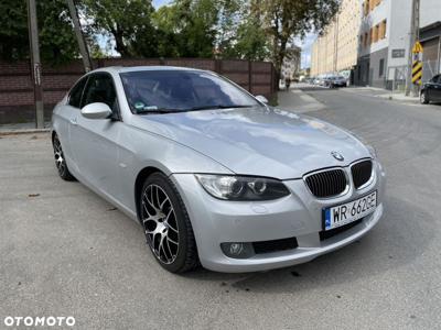 BMW Seria 3 325i