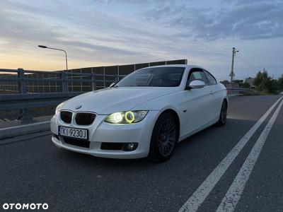 BMW Seria 3 325i