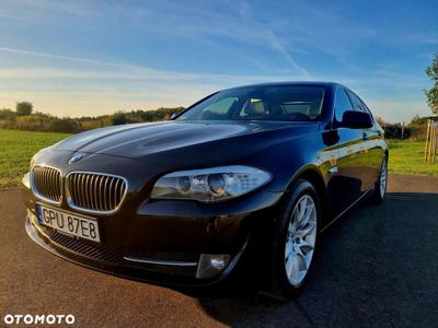 BMW Seria 5 525d xDrive Luxury Line