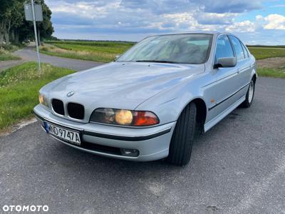 BMW Seria 5 528i