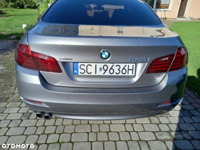 BMW Seria 5 528i xDrive Luxury Line