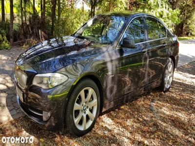 BMW Seria 5 550i xDrive