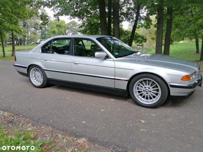 BMW Seria 7 740i