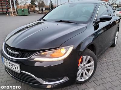 Chrysler 200