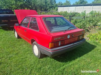 Escort mk4 1.4 88r cały w oryginale