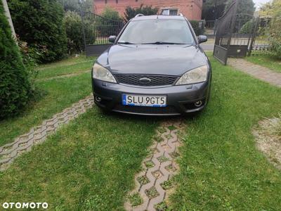 Ford Mondeo V6 ST 220