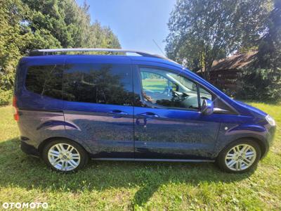 Ford Tourneo Courier 1.0 EcoBoost Titanium