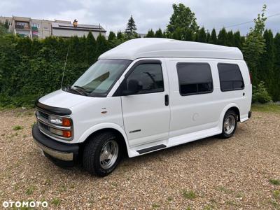 GMC Savana