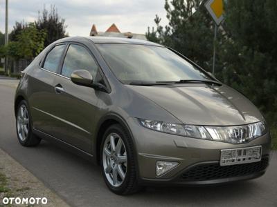 Honda Civic 1.8 Executive NAVI