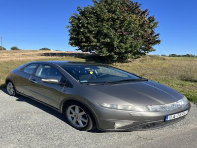 Honda Civic VIII 1.8i-VTEC Sport UFO