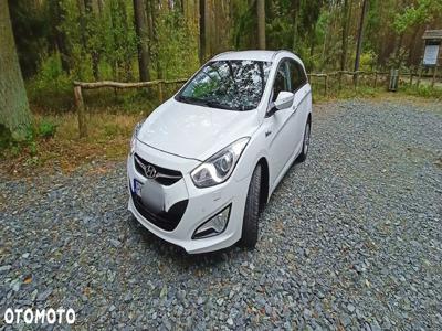 Hyundai i40 Kombi blue 1.7 CRDi Style