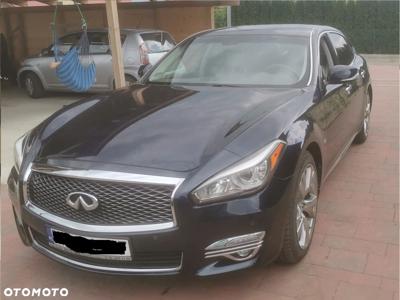 Infiniti Q70