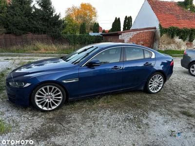 Jaguar XE 2.0 D AWD Prestige