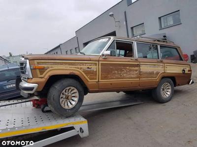 Jeep Wagoneer