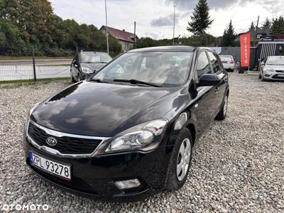 Kia Ceed 1.4 CVVT Dream-Team Edition