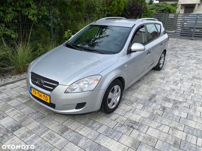 Kia Ceed Cee'd 1.6 Comfort +