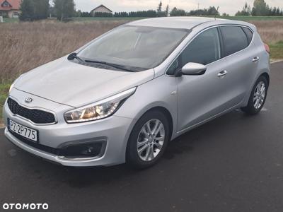 Kia Ceed Cee'd 1.6 Crdi Comfort +