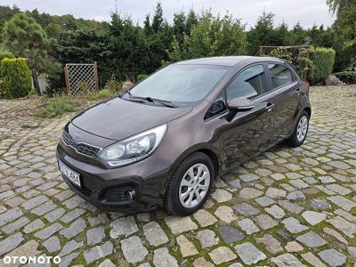 Kia Rio 1.2 Fifa World Cup Edition