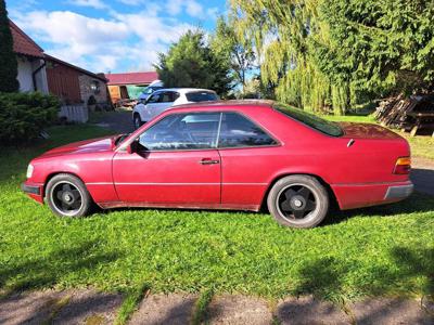 Mercedes 124 coupe