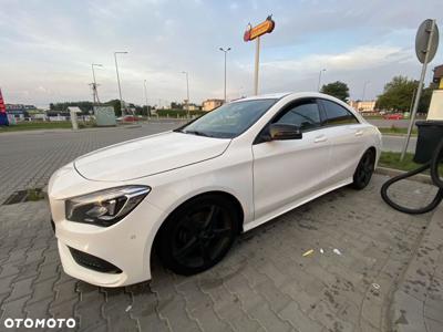 Mercedes-Benz CLA 200 7G-DCT AMG Line