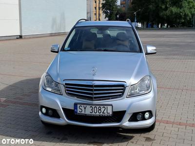 Mercedes-Benz Klasa C 200 T CDI DPF (BlueEFFICIENCY) Avantgarde