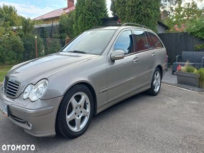 Mercedes-Benz Klasa C 200 T Kompr Avantgarde