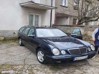 Mercedes-Benz Klasa E 320 T 4 Matic Avantgarde