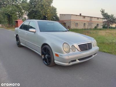 Mercedes-Benz Klasa E 55 AMG