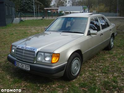 Mercedes-Benz W124 (1984-1993)