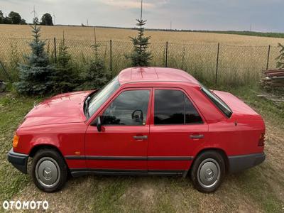 Mercedes-Benz W124 (1984-1993)