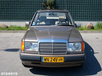 Mercedes-Benz W124 (1984-1993)