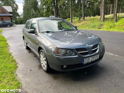 Nissan Almera