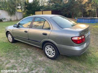 Nissan Almera II 1.5 Base