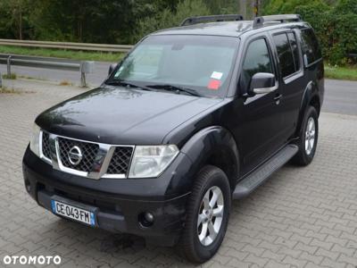 Nissan Pathfinder 2.5 D XE