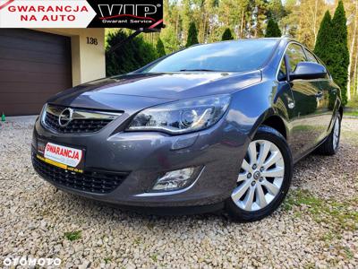 Opel Astra 1.6 Turbo Cosmo