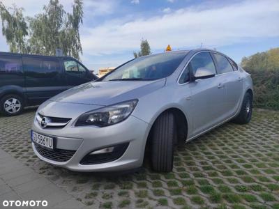 Opel Astra IV 1.4 T Active EU6