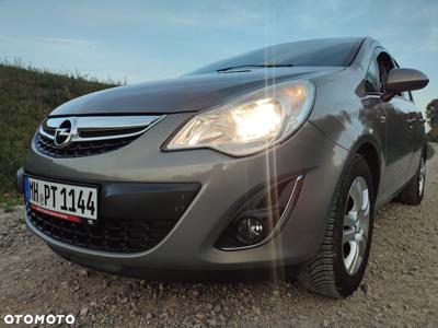 Opel Corsa 1.2 16V Cosmo