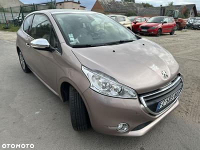 Peugeot 208 E-HDi 92 Stop&Start Allure