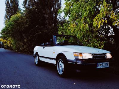 Saab 900