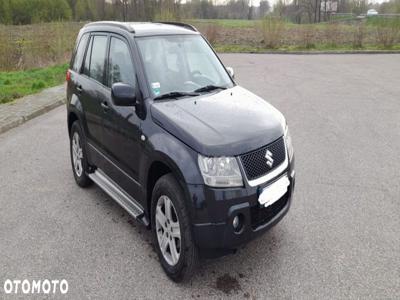 Suzuki Grand Vitara 2.0 De luxe