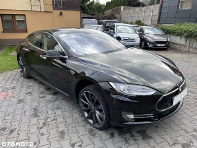 Tesla Model S Performance